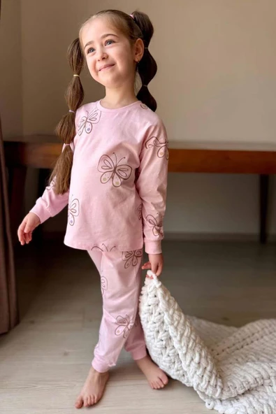 Kız Çocuk Bilekleri Manşetli Kelebek Desenli Pembe Pijama Takımı - 2