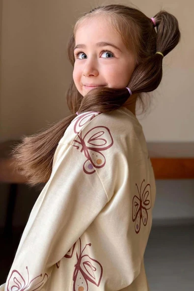 Kız Çocuk Bilekleri Manşetli Kelebek Desenli Krem Pijama Takımı - Resim 5