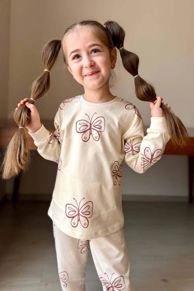 Kız Çocuk Bilekleri Manşetli Kelebek Desenli Krem Pijama Takımı - Resim 2