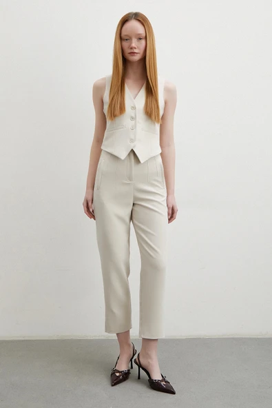 Önü Pensli Skinny Kumaş Pantolon Bej - Resim 4