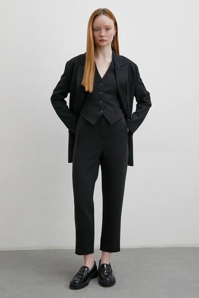 Önü Pensli Skinny Kumaş Pantolon Siyah - Resim 3