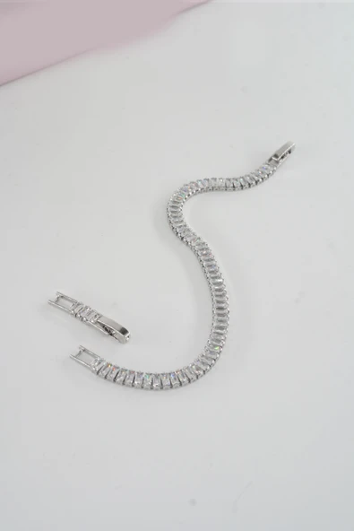 Kadın 316 L Çelik Vip Seri Antialerjik Baget Zirkon Taşlı Su Yolu Bileklik  Ölçüleri 17cm + 3 cm uzatma 7 MM Taş Boyutu - Resim 4