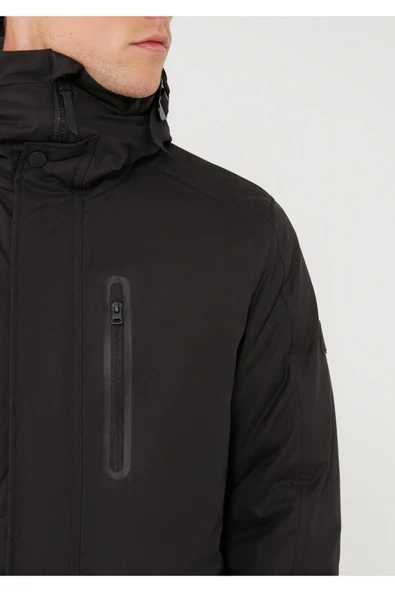 Mavi Kapüşonlu Siyah Parka - 5