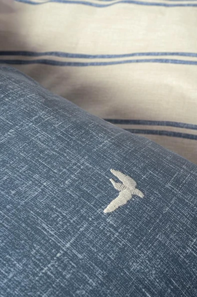 Cotton Box Klein Nakışlı Çift Kişilik Nevresim Takımı Ceria Lacivert - Resim 3