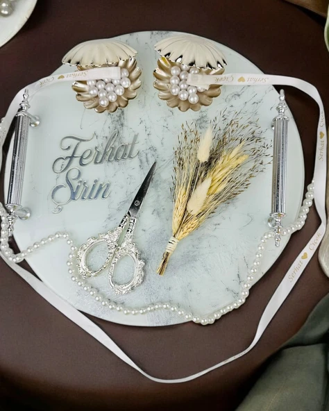 Radiance Desenli Söz Nişan Tepsisi krem