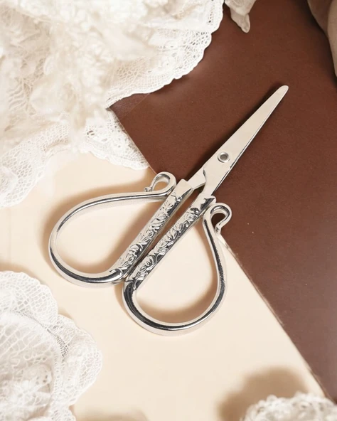 Felix Tombul Söz Makası gümüş