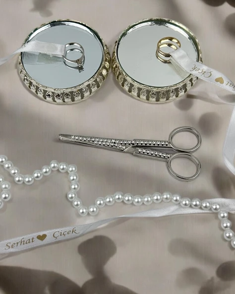 Lucea Gümüş Aynalı Yükselti ve Söz Makası Seti  Beyaz ürün görseli