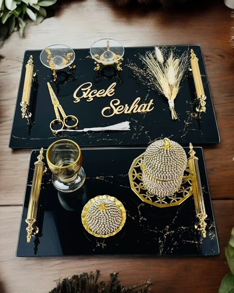 Heartfelt Siyah Desenli Cam Söz Tepsisi krem