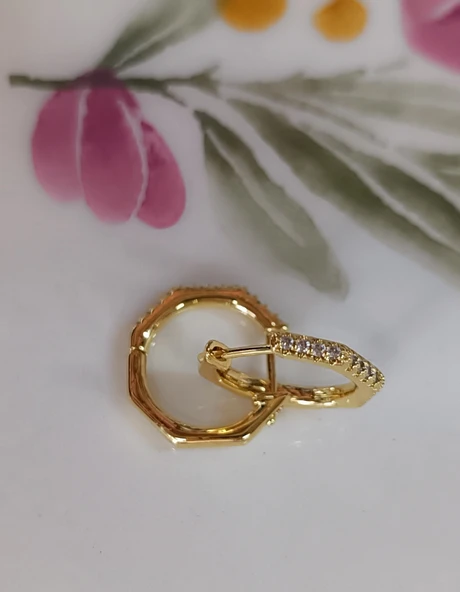 Zarif şık tasarım taşlı küpe