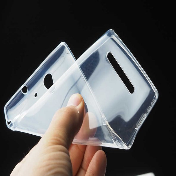 Sony Xperia C3 Kılıf Zore Şeffaf İnce ve Esnek Süper Silikon - 3