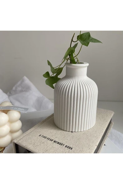Beyaz renk iskandinav tarz vazo biblo 10cm - 2