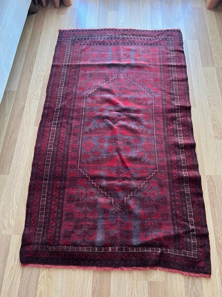110x190 El Dokuma Vintage Kilim Halı, Canlı Renkler ve Bordo Tonlarında, Şık ve Dekoratif Halı