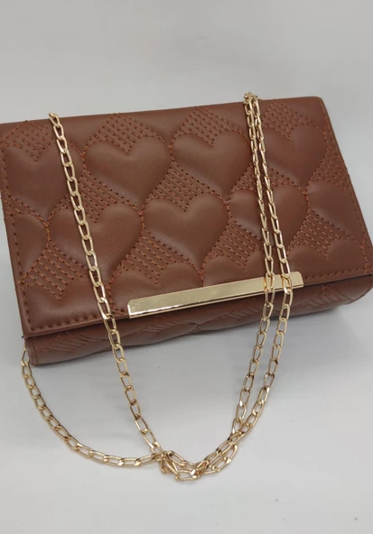 Kapitone Desenli Askılı Kol Çantası ürün görseli