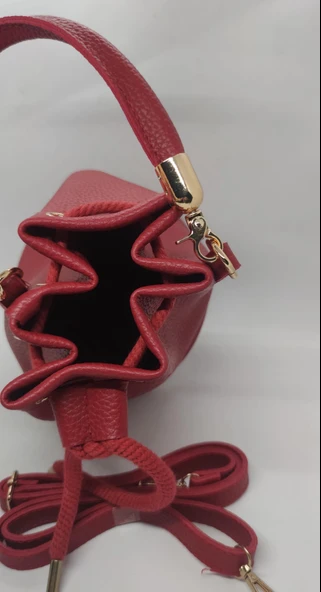 Buket Model Büzgülü Kırmızı Çanta - Resim 3