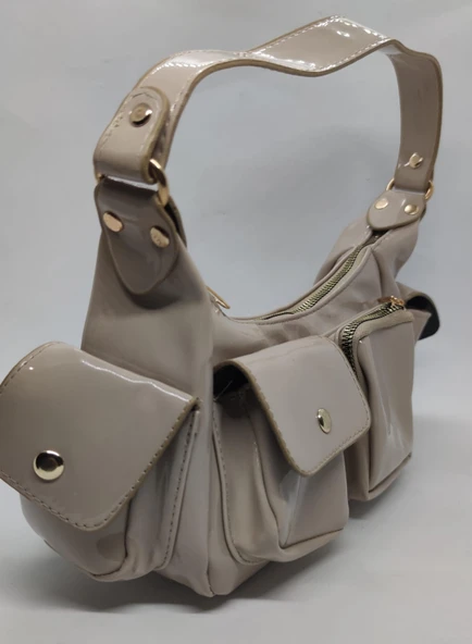 Küçük Boy Çok Cepli Rugan Kol Çantası - Resim 2