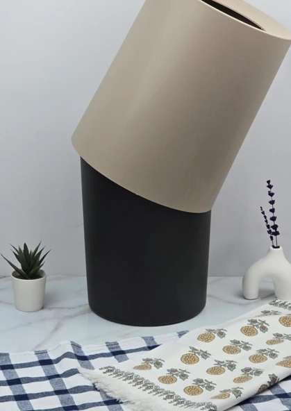 Poşet Göstermeyen Çöp Kovası - 2 Parça Plastik Çöp Kovası - Banyo, Mutfak - 8 Litre - 9