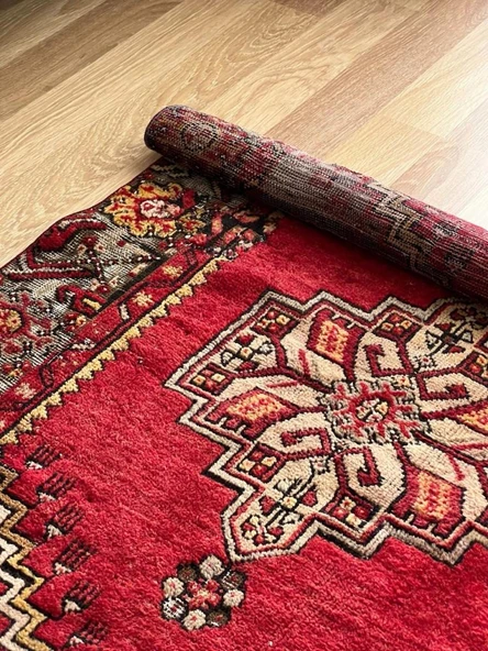 96x142 cm Kırmızı Renk El Dokuma Türk Halı, Harika Desenli ve Kondisyonlu Türk Kilim, Vintage Severler için Yün Halı - 4