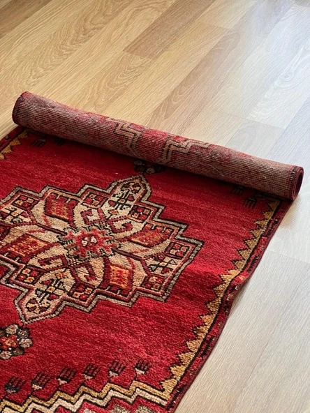 63x144 cm Vintage Yolluk, Küçük Boy El Dokuma Kırmızı Yolluk, Canlı Renkli ve Harika Kondisyonlu Ev Dekoru - 7