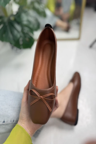 Günlük Kadın Babet Fiyonklu Kısa Topuk Küt Burun Hafif Rahat Kalıp Tırtık Taban Ayakkabı 393