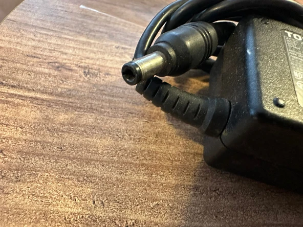 Toshiba PA5034U-1ACA, PA3715A-1AC3 Orijinal Adaptör Toshiba Şarj Cihazı 19v 4.74A 75w  2.EL KULLANILMIŞ - 3