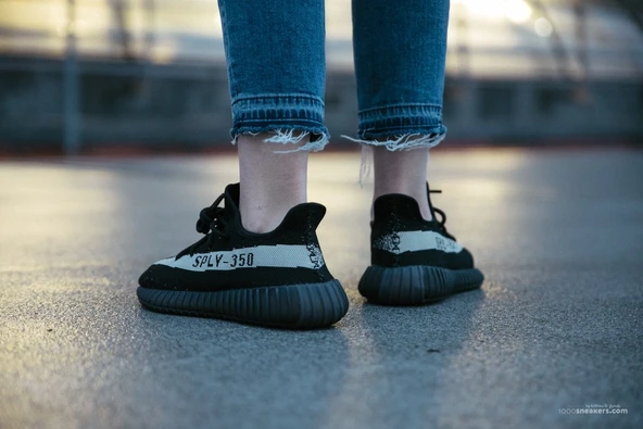Adidas Yeezy Boost 350 V2 "Oreo" - 4