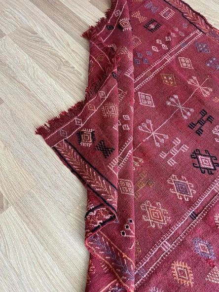 190x120 cm El Dokuma Türk Kilim, Ender Desenli Kırmızı Kilim, Akrep ve Koç Boynuzlu Motifler, Boho Stili Eşsiz Kilim - 9