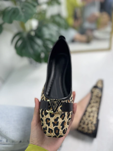 Günlük Kadın Babet V Tokalı Kısa Topuk Küt Burun Hafif Rahat Kalıp Tırtık Taban Ayakkabı 395