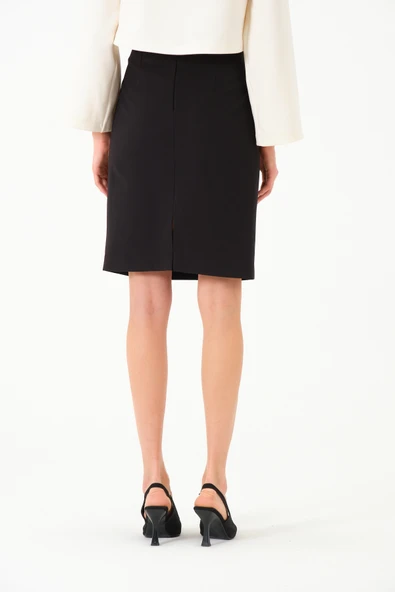 Mini Yırtmaç Detay Etek Siyah - 8