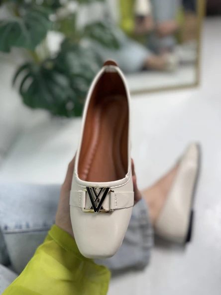 Günlük Kadın Babet V Tokalı Kısa Topuk Küt Burun Hafif Rahat Kalıp Tırtık Taban Ayakkabı 395 - 2