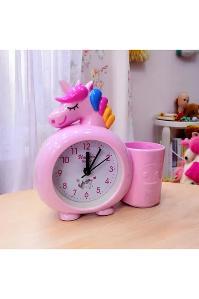 Çocuk odasi icin Unicorn figürlü kalemlikli Masa Saati ürün görseli