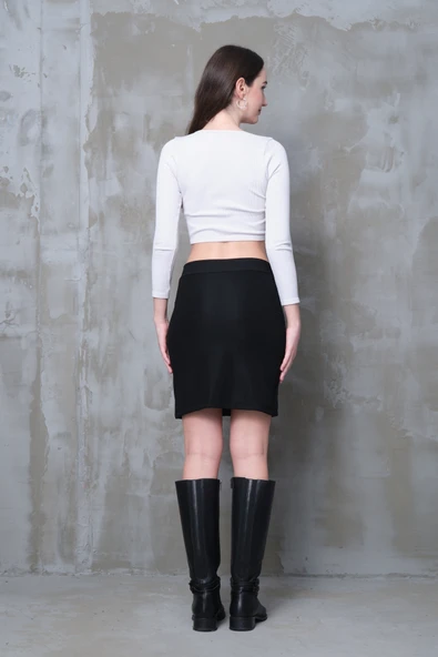 Yırtmaçlı Mini Etek Siyah Düz Esnek Yapılı Likralı Kumaş Boy45cm - 2