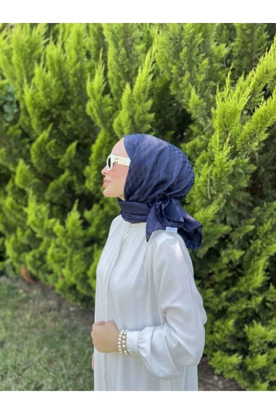 Lacivert Qoza Desen Ipeksi Jakar Şal