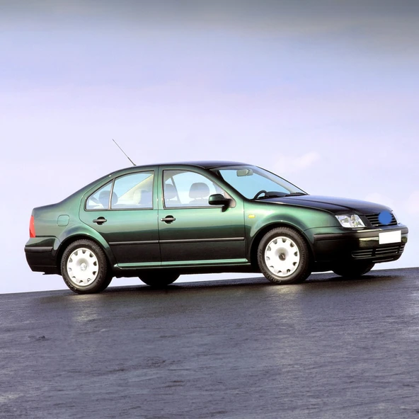 VW Bora 1999-2005 1.9 Dizel Motor Su Devirdaim Borusu 038121065Q - 2