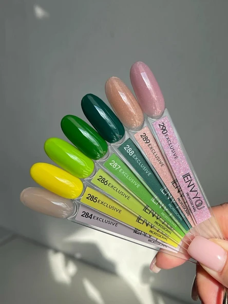 Envy Kalıcı Oje Exclusive Koyu Yeşil 10gr No:288 - Resim 3