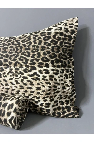 Shopyteks Leopar Desen Çift Kişilik Lastikli Çarşaf Seti 180x200 - 2 Adet Kapitoneli Yastık Koruyucu