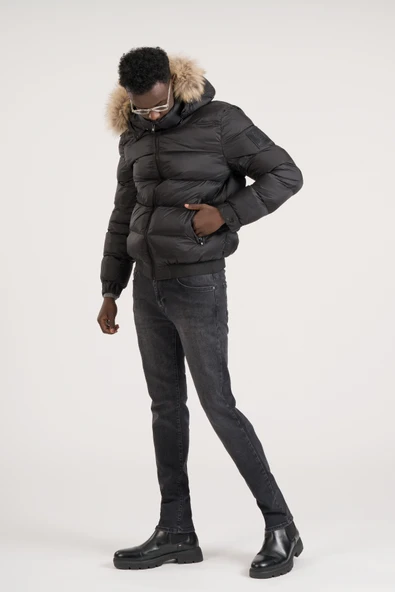 Slimfit Kürklü Kapşonlu (Kürk ve Kapşon Çıkmalı) Beli Lastikli Şişme Mont - Resim 9