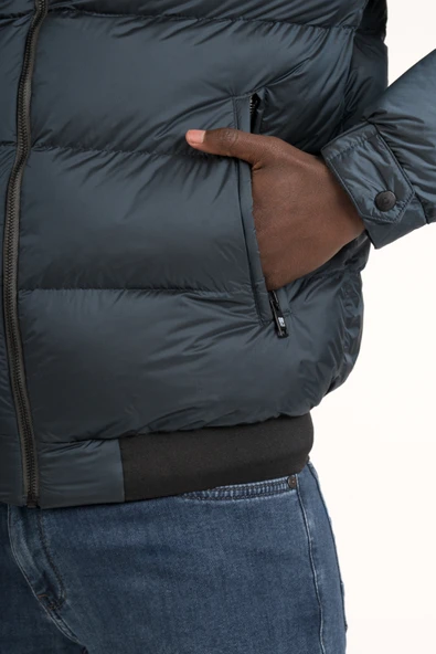 Slimfit Kürklü Kapşonlu (Kürk ve Kapşon Çıkmalı) Beli Lastikli Şişme Mont - Resim 6