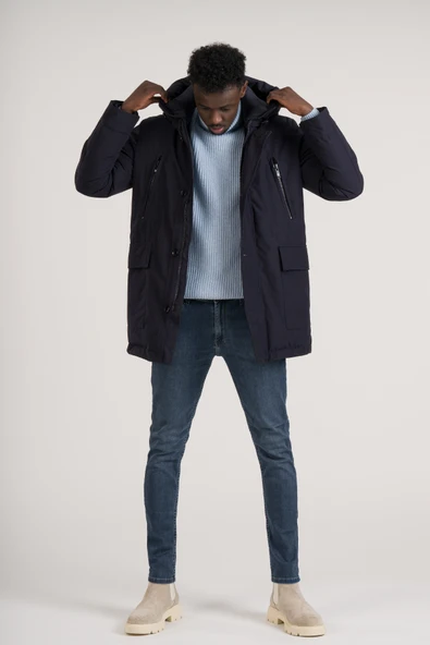 Regular Fit Kapşonlu Boyun Destekli Yan Cepli Uzun Şişme Mont - 4