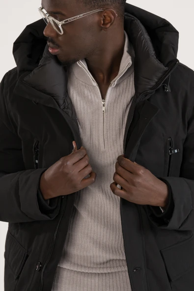 Regular Fit Kapşonlu Boyun Destekli Yan Cepli Uzun Şişme Mont - 11