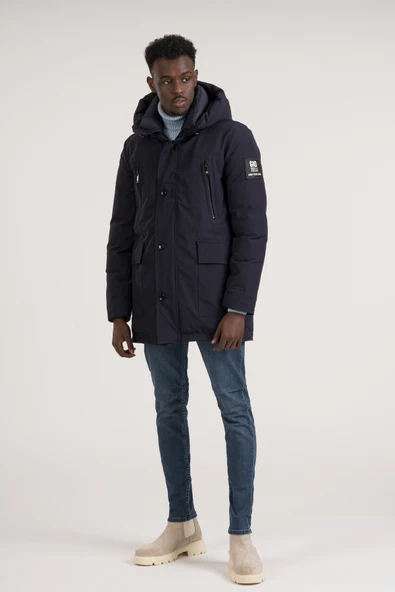 Regular Fit Kapşonlu Boyun Destekli Yan Cepli Uzun Şişme Mont - 5