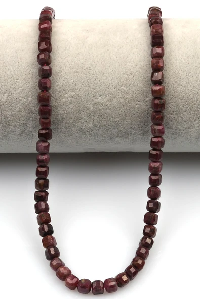 Yakut Doğal Taş Dizi 6 mm Küp Kesim - 2