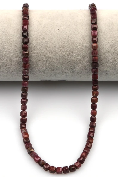 Yakut Doğal Taş Dizi 4 mm Küp Kesim - 2