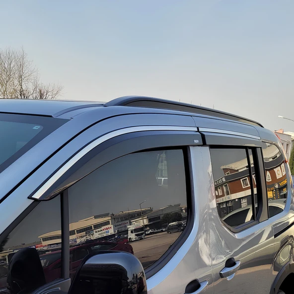 Fiat Doblo Kromlu Cam Rüzgarlığı 2023 Model Ve Sonrası - Resim 2