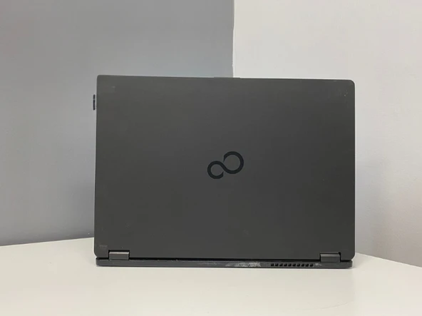 Fujıtsu Notebook Sıemens Lıfebook U747 intel i5 6300U 8Gb 256Gb M2 Ssd 14"Hd (C Laptop) 2.EL 3Ay Gar - 4