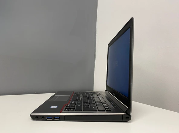 Fujıtsu Notebook Lıfebook E746 intel i5 6300U 8Gb 256Gb Ssd Dvd-Rw 14"Hd (C Laptop) 2.EL 3Ay Garanti - 3