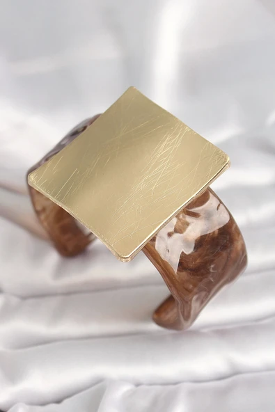 MuI MuI Kahverengi Mermer Desen Akrilik Plastik Gold Kare Plaka Model Vintage Kadın Bilezik
