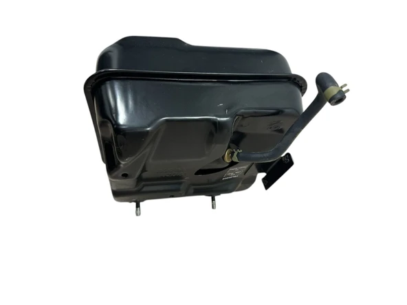 Briggs & Stratton XR2100 Benzinli Motor 14Hp Benzin Deposu Komple - 3