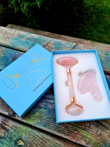 GÜMÜŞTEL EL SANATLARI Pembe Kuvars Masaj Taşı Roller Ve Pembe Kuvars Taşı Gua Sha (kalp Tasarımlı) Set - 2
