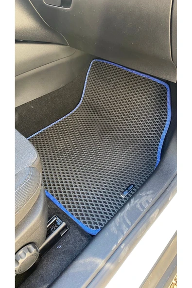 CAR FORD FOCUS HATCBACK 2024 Topukluk +2 logo (Görseldeki gibi gelmektedir) - 5