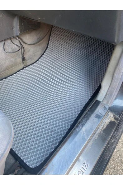 CAR MERCEDES C200 (1996) (Görseldeki Gibi Gelmektedir - 2